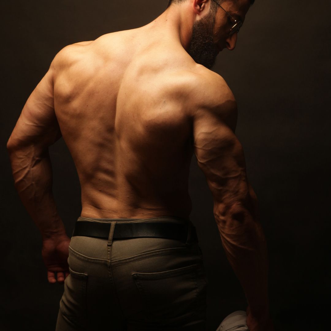 Should You Dry Shave Or Wet Shave Your Back? 5 Easy Tips -Superior ...