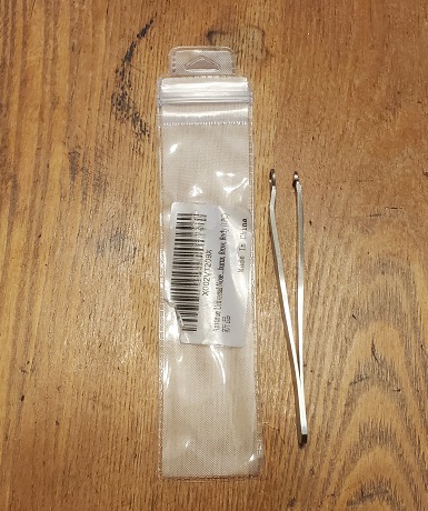 tweezer and packaging